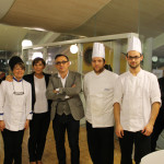 Bruno Barbieri (al centro) insieme al team del ristorante PAUSE / Bruno Barbieri (center) with the PAUSE restaurant team